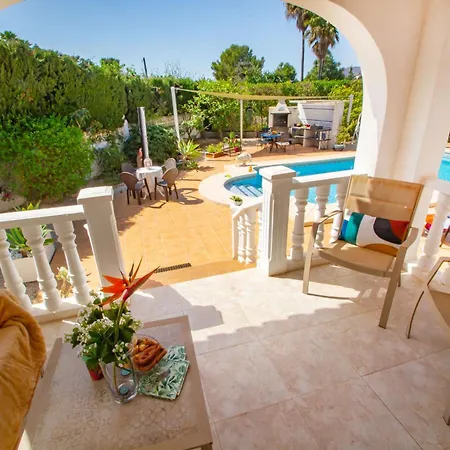 Michele - Plusholidays Villa Calpe
